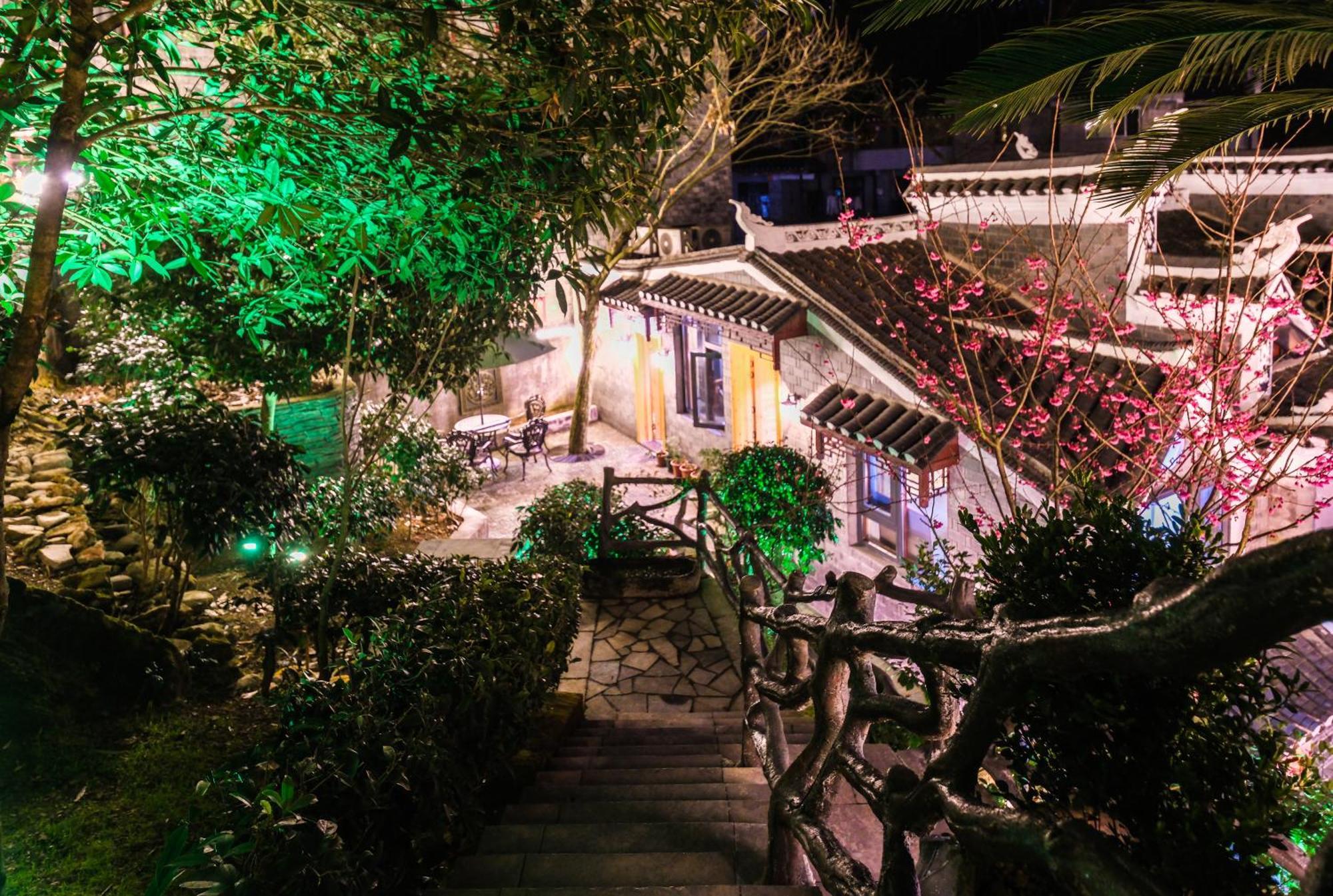Dream In Fenghuang Apartment Exterior photo