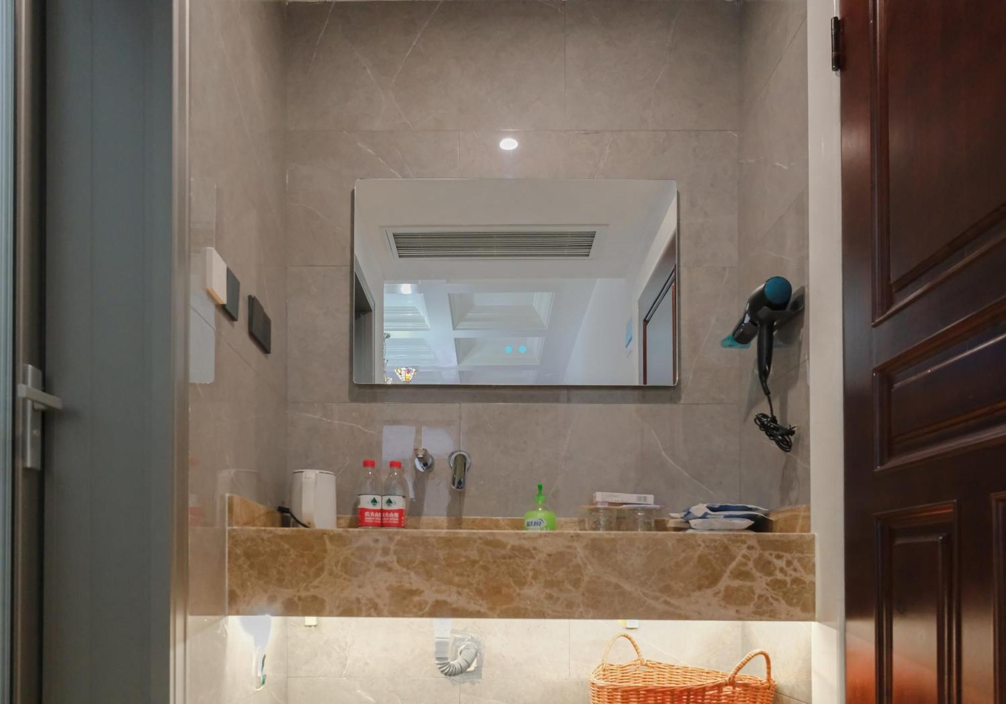 Dream In Fenghuang Apartment Exterior photo