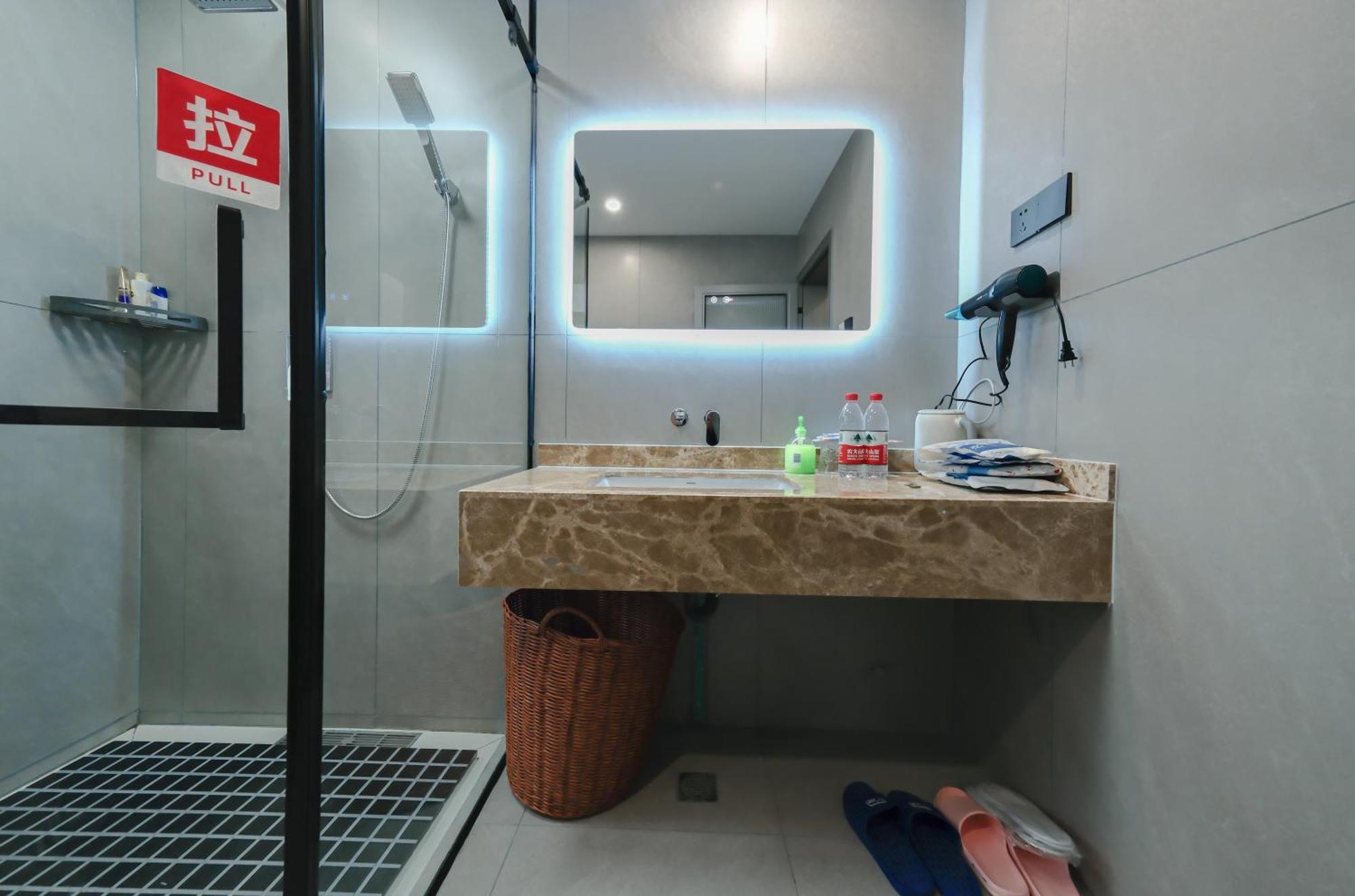 Dream In Fenghuang Apartment Exterior photo